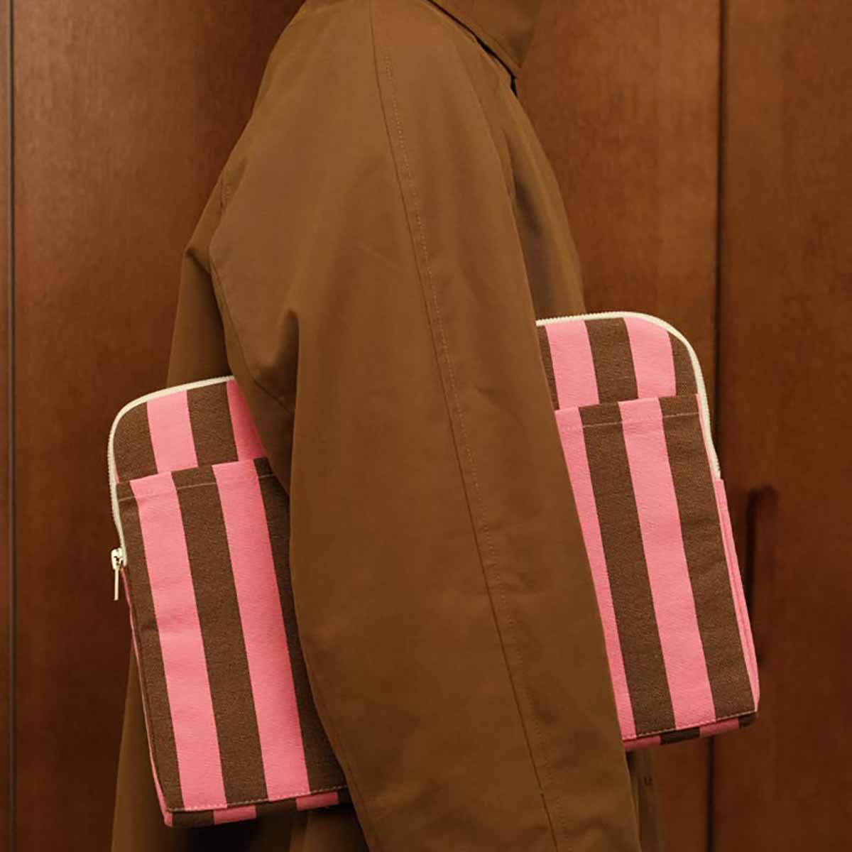 Rose in April | Laptop sleeve 13/14' Octave Stripes Funky Pink / Olive