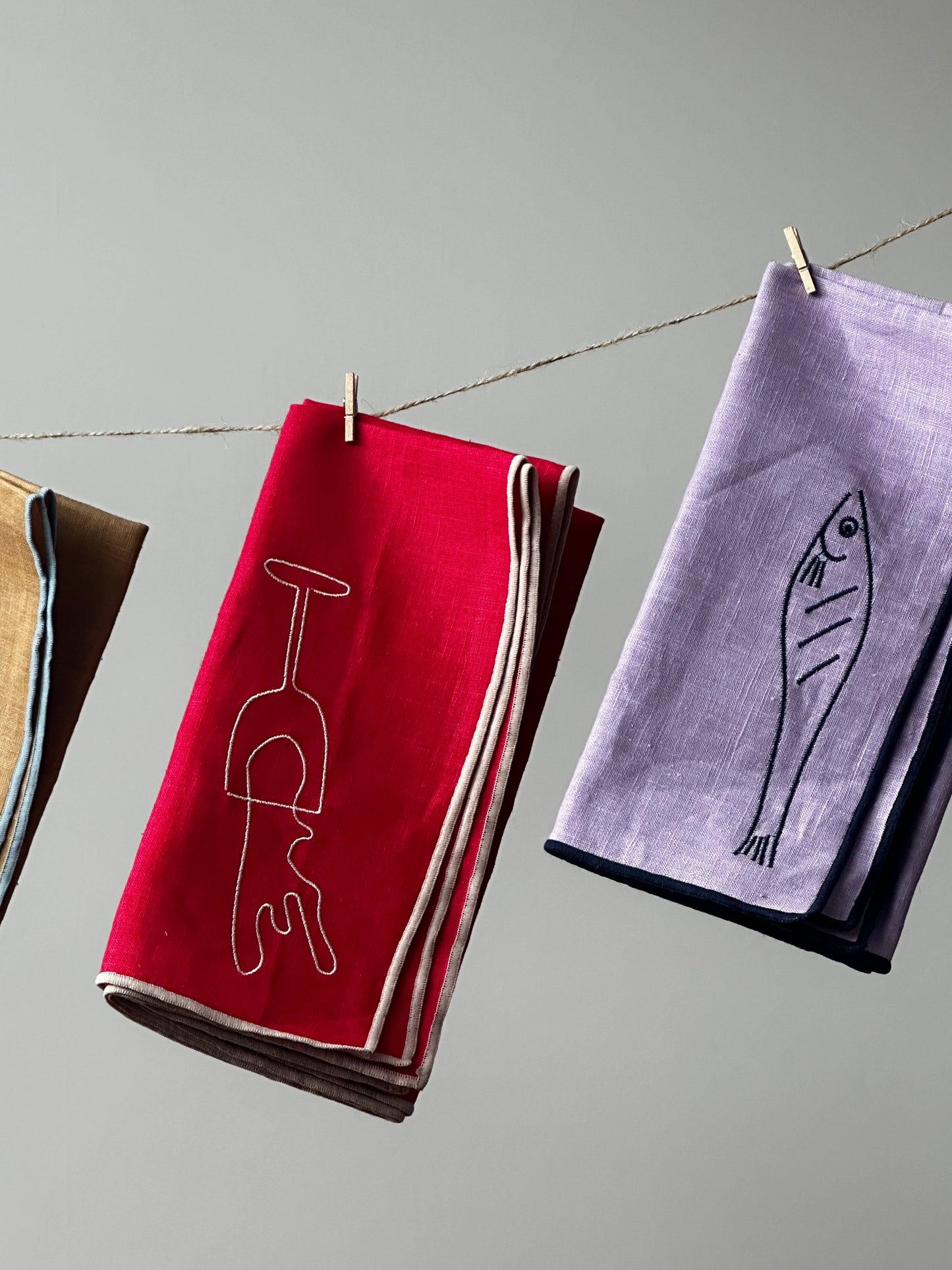 MÆGEN - Linen Blend Napkins - Fish (Set of 2)