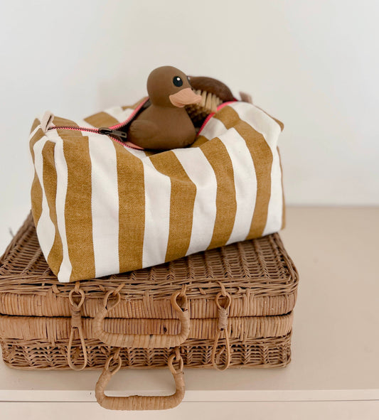 Rose in April | Vic Toiletry Bag Strpes Caramel