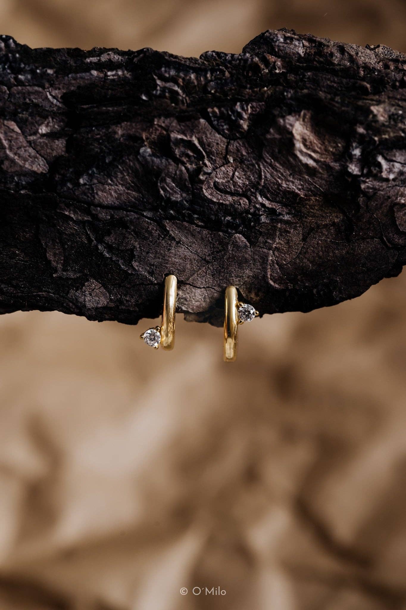 O'Milo - Wire Diamond Hoops. Hugi