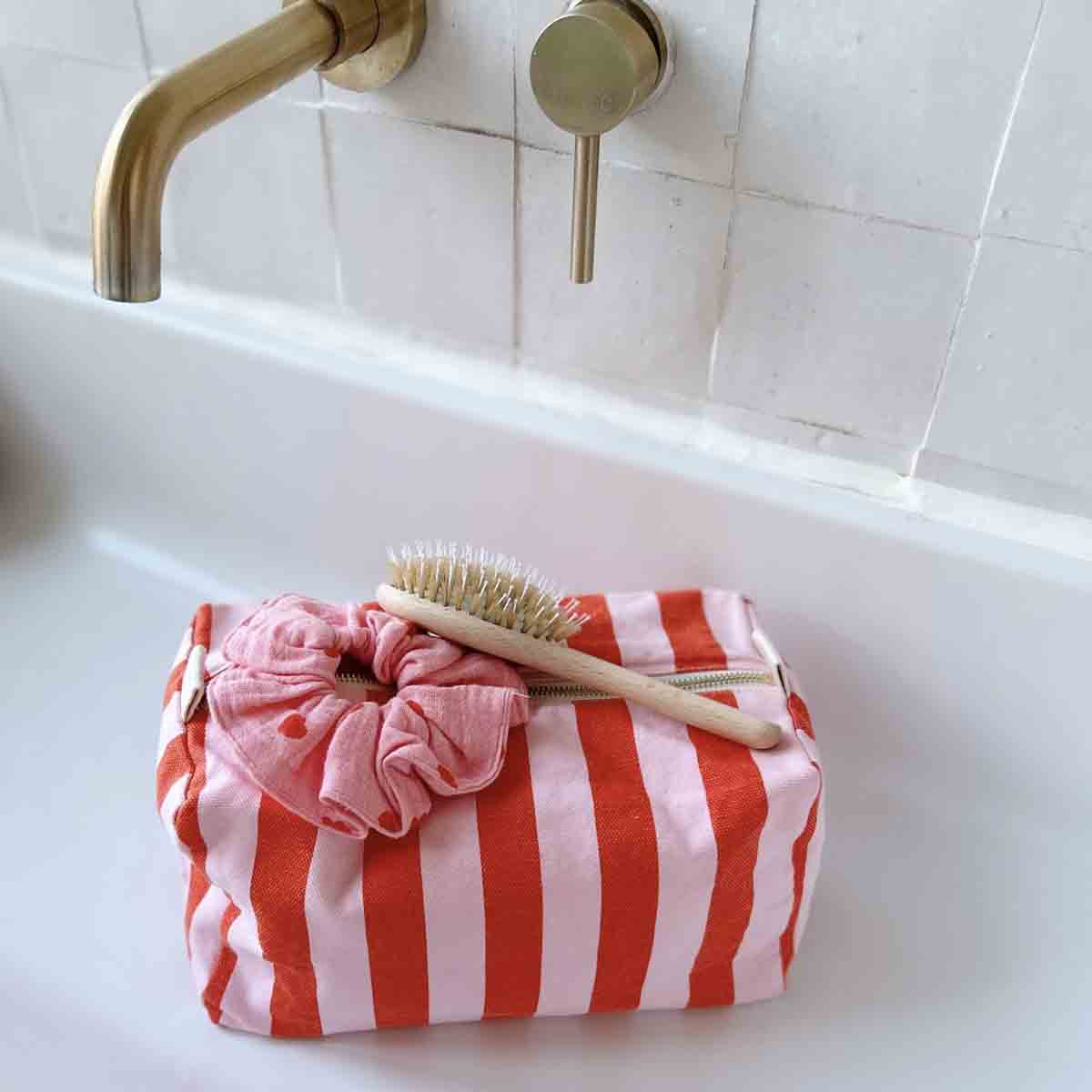 Rose in April | Vic Toiletry Bag Strpes Tomato / Candy Pink
