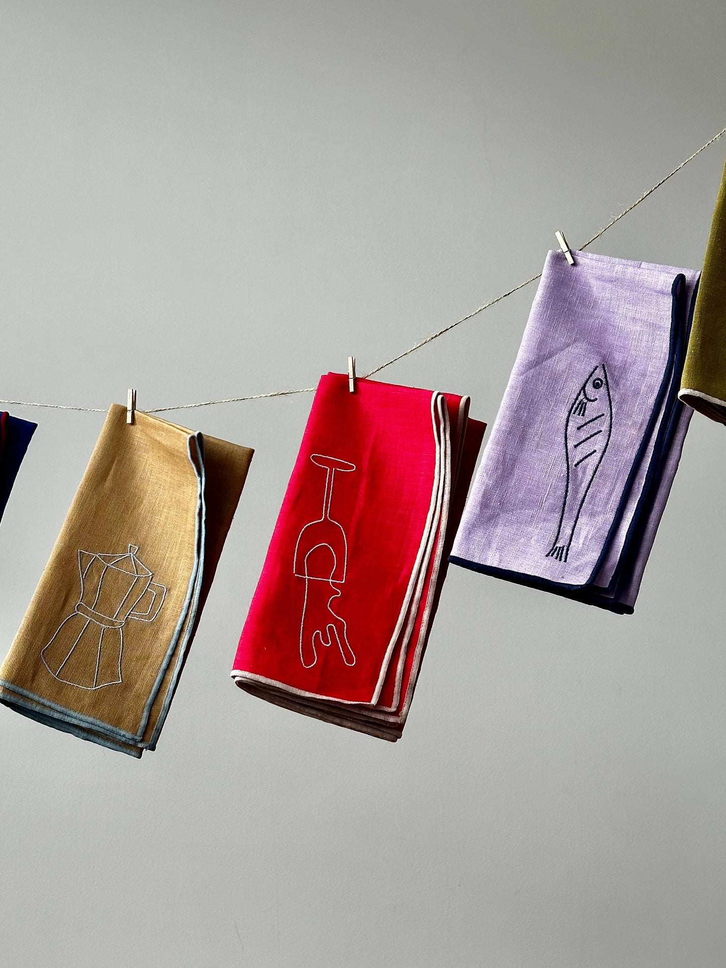 MÆGEN - Linen Blend Napkins - Fish (Set of 2)