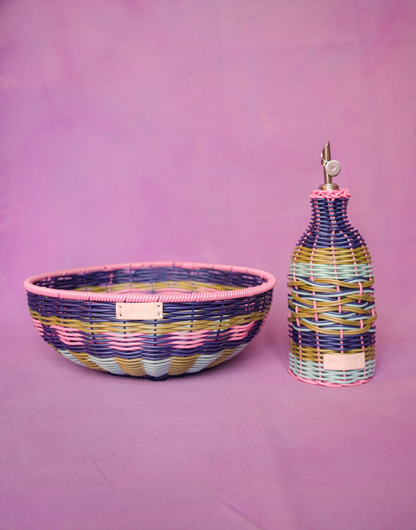 MÆGEN - Maegen Oil Pourer - Pink/Navy