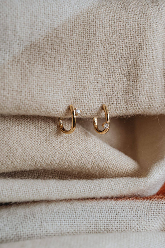 O'Milo - Wire Diamond Hoops. Hugi